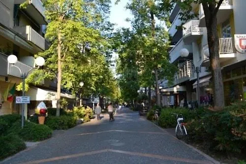 Modern Close To The - - Sarda Apartman