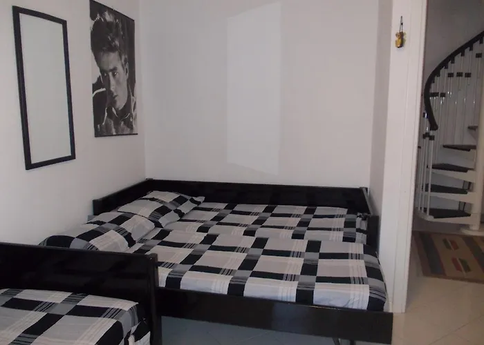 Apartman Modern Close To The - - Sarda *