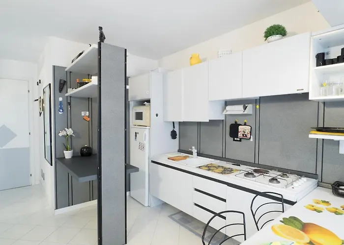 Modern Close To The - - Sarda